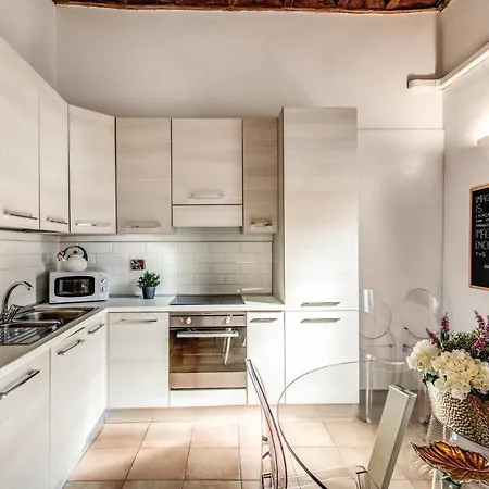 Colosseo Miracle Apartment