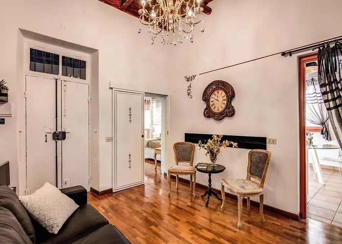 Colosseo Miracle Daire Roma